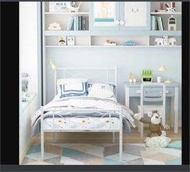 Teraves- Metal Bed Frame (Full) / Mattress 