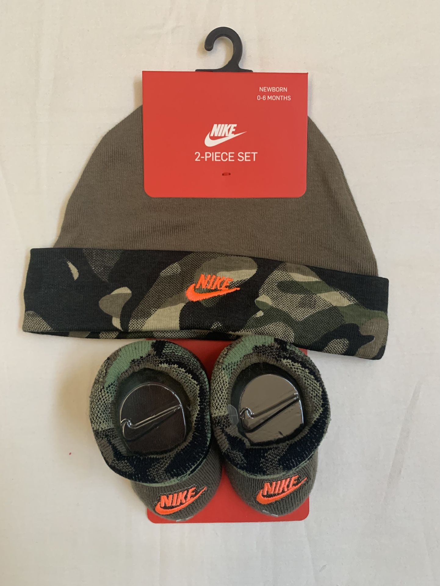 NIKE Baby Hat & Booties 2 PC Set Size 0-6 Months OLIVE Green Camouflage