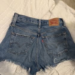 Levi jeans