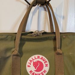 Fjallraven Kanken 17 inch laptop backpack