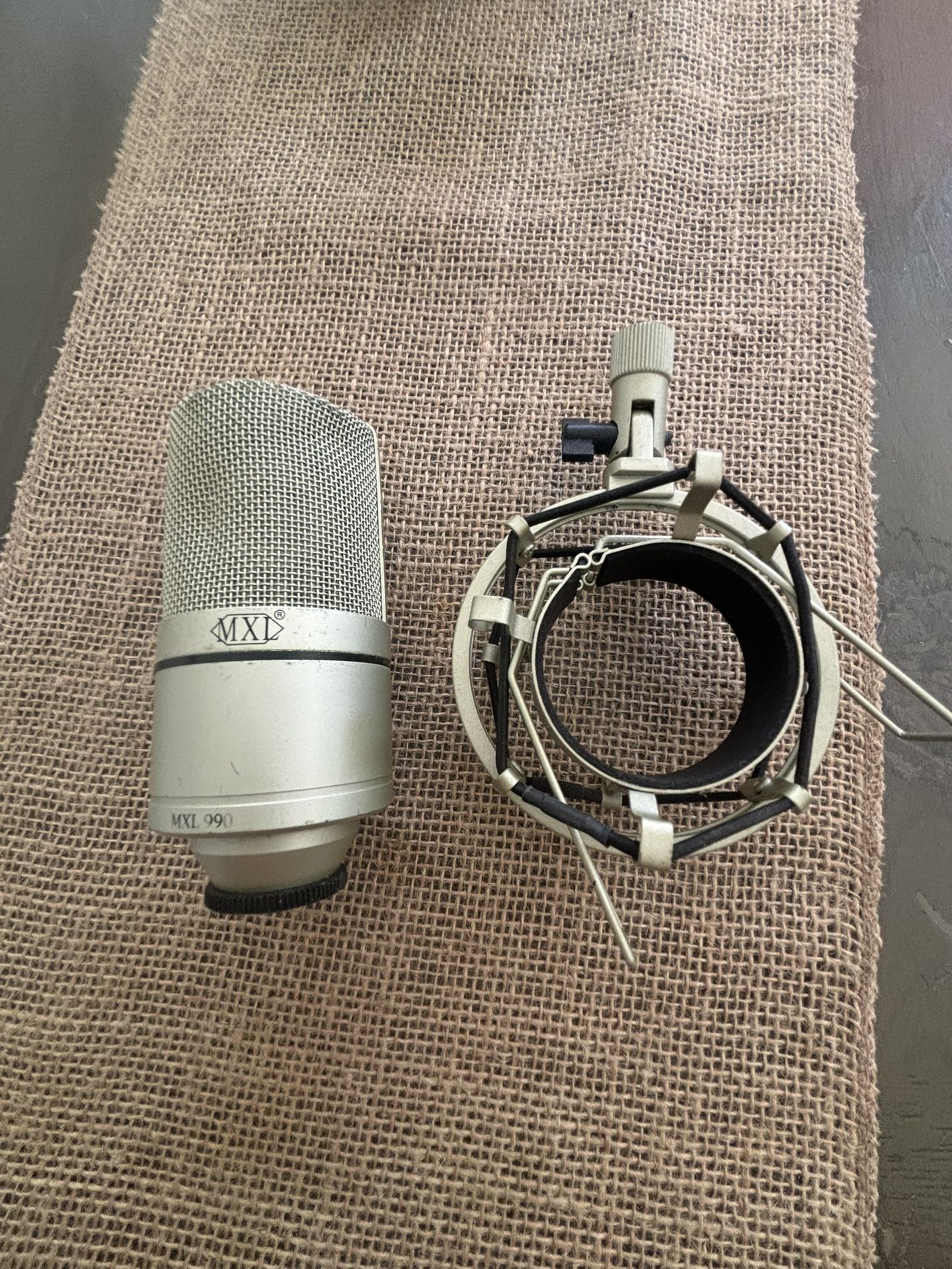 MXL 990 Condenser Microphone 