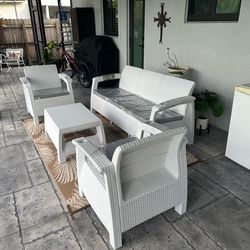 Muebles  decorativos disponible