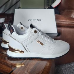 Brand New GUESS WOMANS SHOE