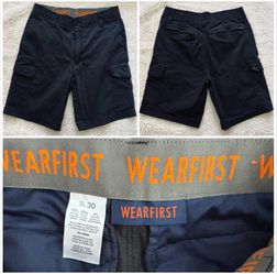 men’s Wear First / Wearfirst black cargo shorts EUC - size 30