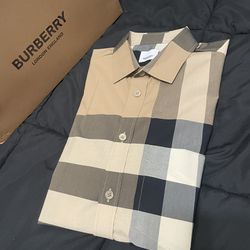 Mens Burberry Shirt for Sale in Sacramento, CA - OfferUp