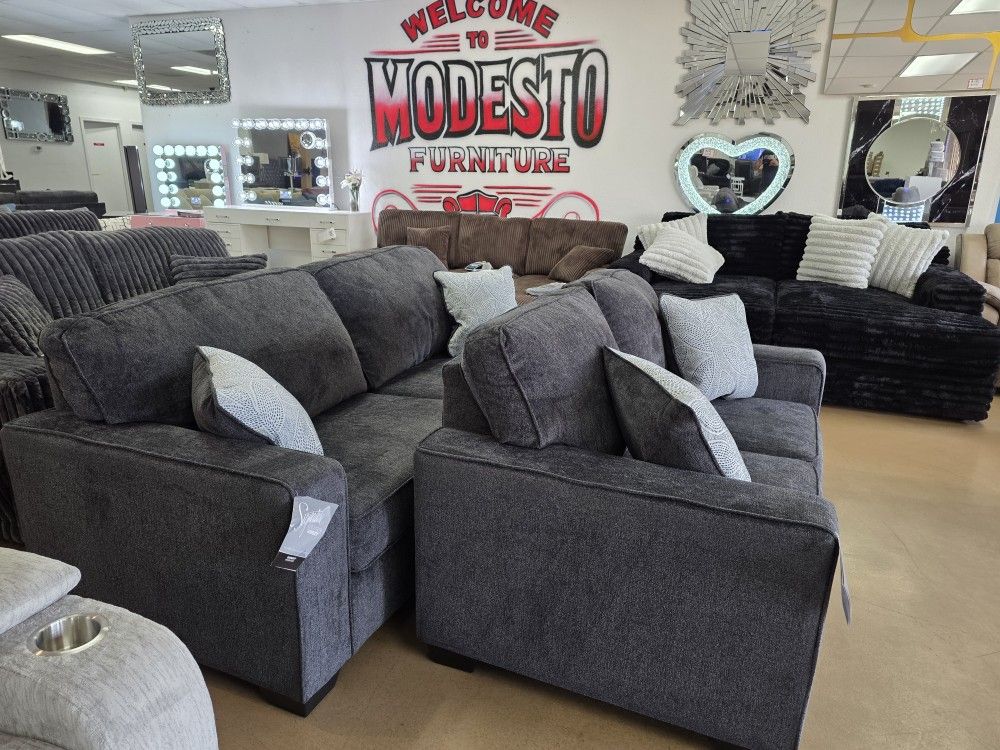 Altari SOFA AND LOVESEAT !! TOP SELLER!!!