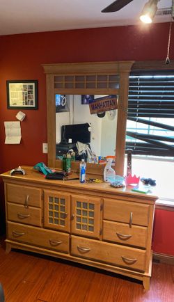 dressor with mirror