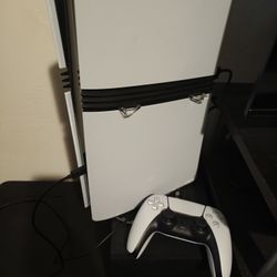 PS5 Pro + Controller + Vertical Stand