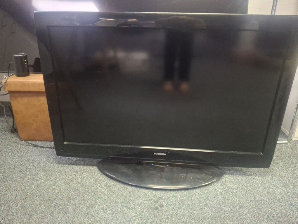 Toshiba 40" TV