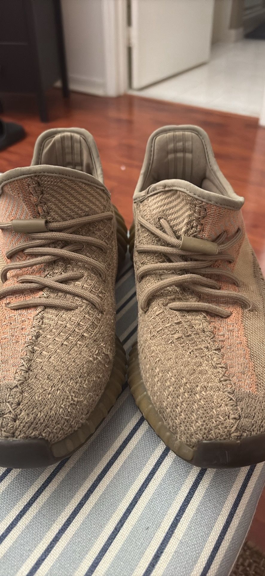 Tenis Shoes Yeezy