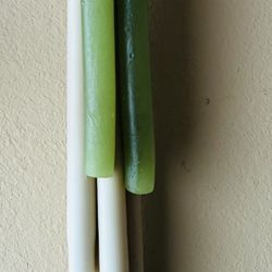 Candles Extra Long, Beige 2@24”, 2@18”, 2@14”, & Green 2@10”.