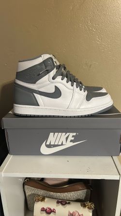 Air Jordan 1 Retro High OG “Stealth”