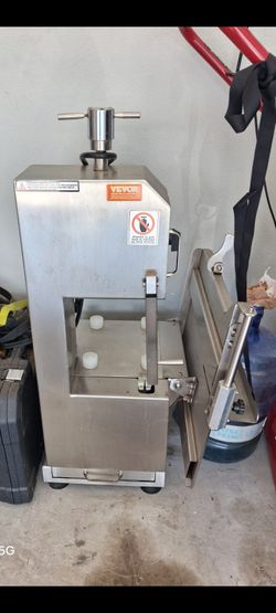 Meat saw