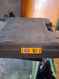 18 gaugr dewalt nail gun