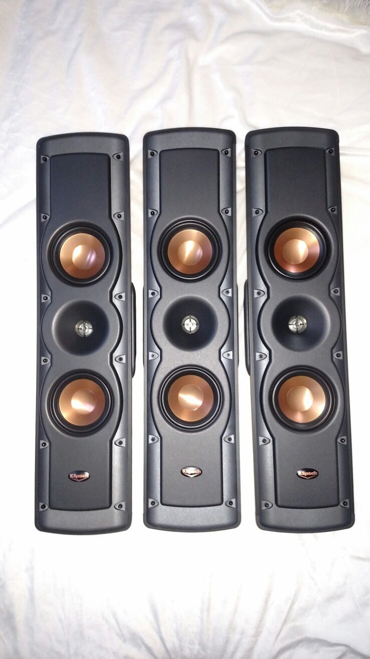 Awesome set of KLIPSCH REFERENCE SERIES RVX-42 speakers