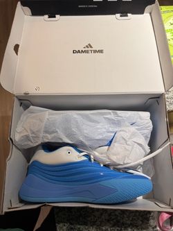 Adidas Dame Time Basketball Sneakers