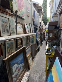 Art sale tomorrow 🖼️ noon til 3 pm we have lots of other items to look at check my page follow me and you can see what I put on weekly