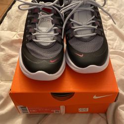 Girls Nike
