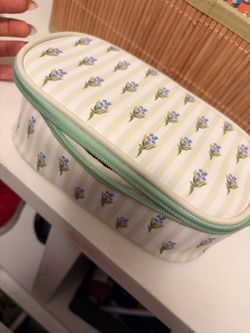 Make up bag new
