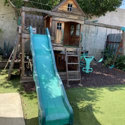 Free kids playground