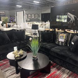 Beautiful Sofa Set! $2499 🖤🚨📦 Customizable!