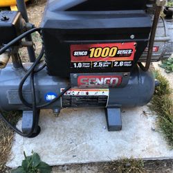 SENCO PC1005 1HP 2.5GT 2.6cfm 116psi