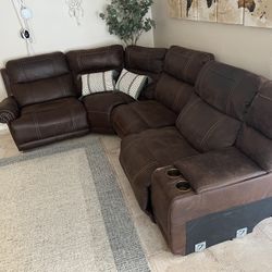 Sectional Reclining Couch 