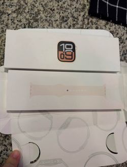 Brand New Apple Watch Series 10 GPS 42mm Rose Gold Small/medium Band - Sealed   Open to trades