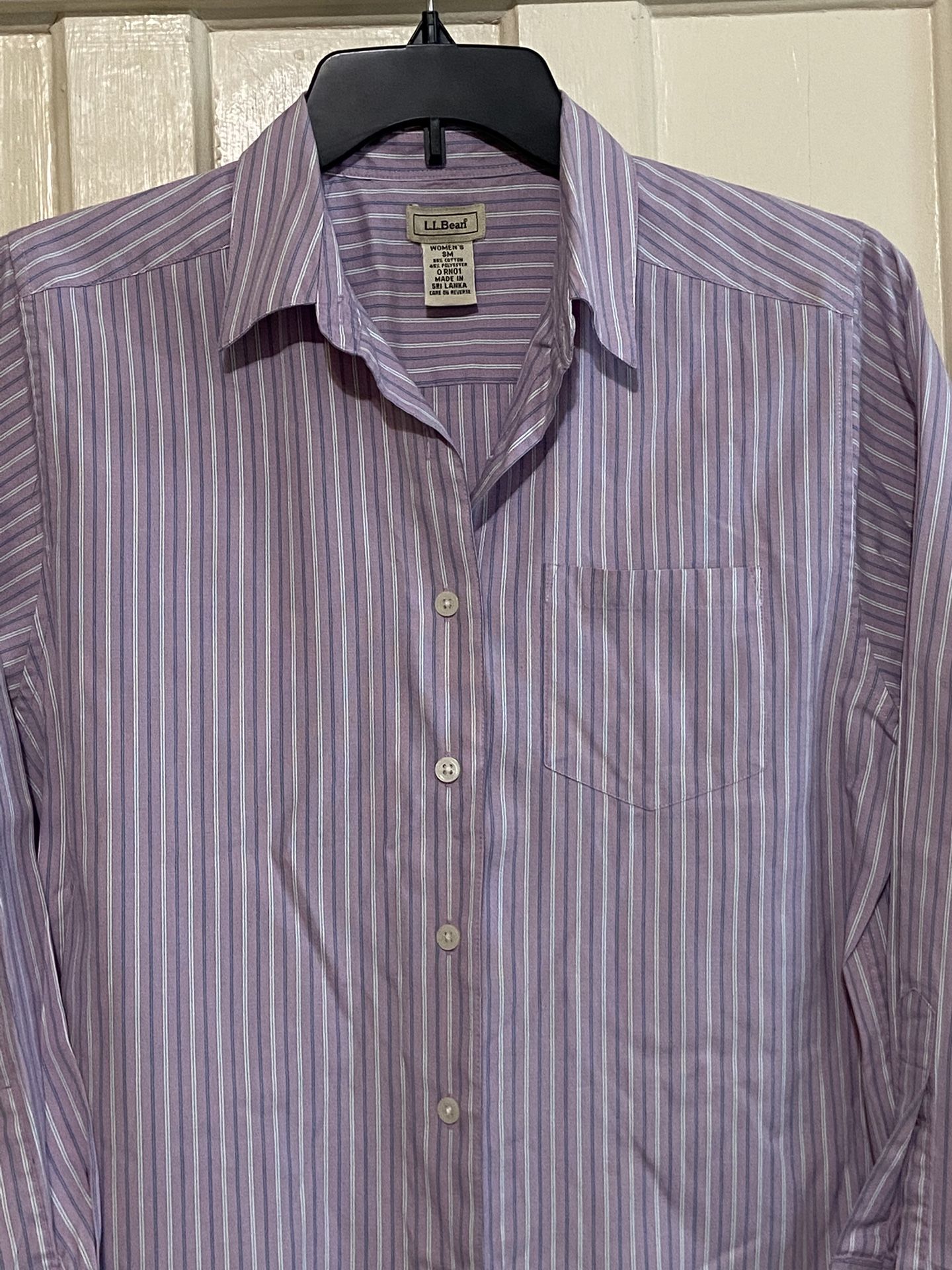 L.L.Bean Women Buttons Down Shirt Size S
