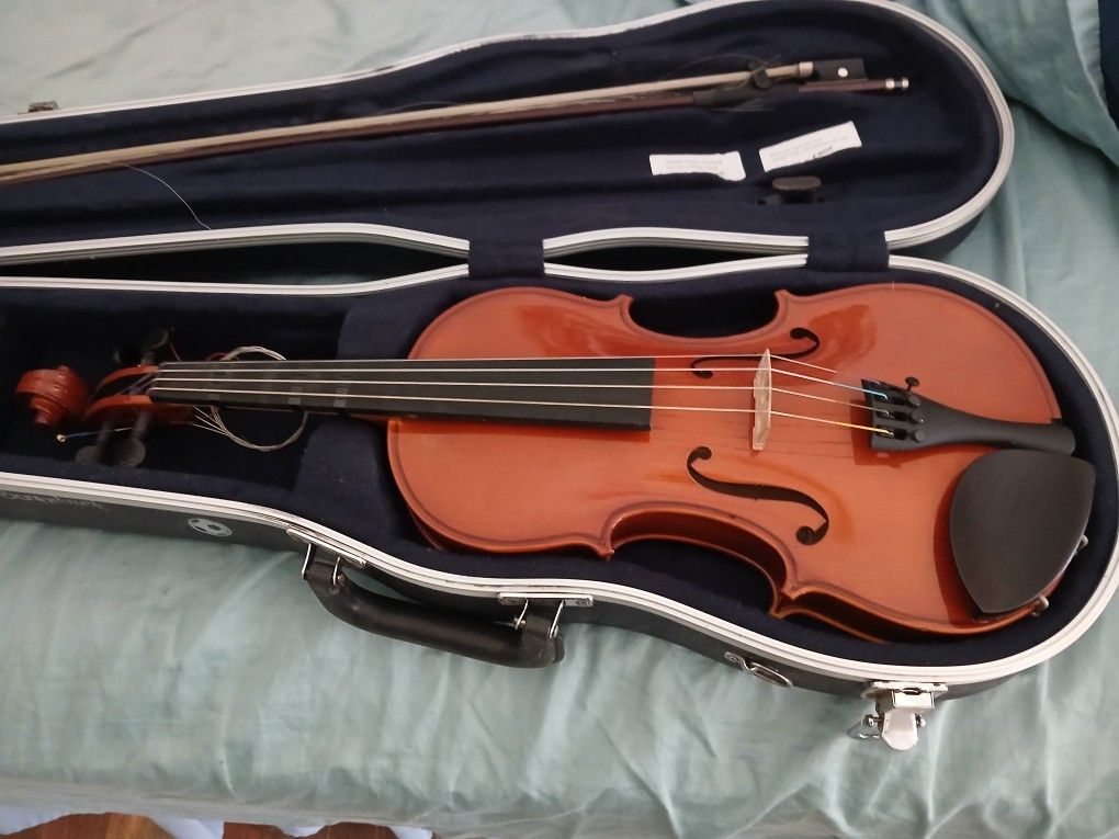Yamaha Violin