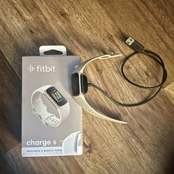 Fitbit Charge 5