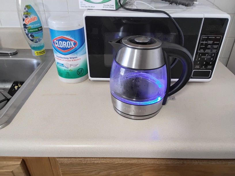 Microwave And Electric Kettle