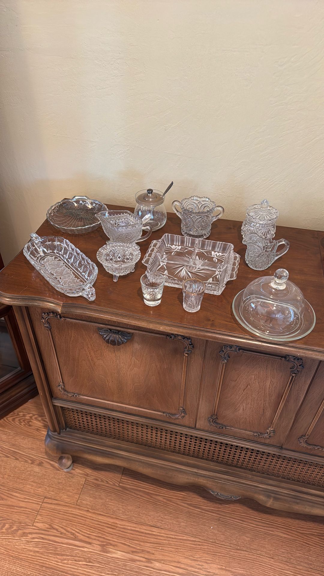 Glass And Crystal Items One Lot