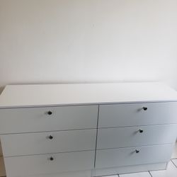 New Factory Built 6 Drawer Dresser Available In White Or Cappuccino $190 WITH MIRROR $250