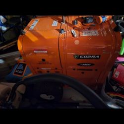 Cobra E9500 Gas Generator