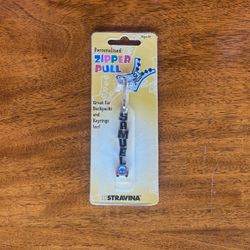 Unopened Stravina Zipper Pull