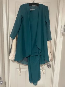 Turquoise outfit set size 10