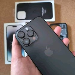 MINT iPhone 14 Pro Max 256GB Space Black - 100% Battery Like NEW!