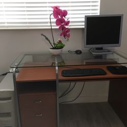 Like New Compact Office Desk