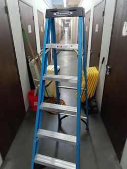 Shop-Vac tool belts work tables