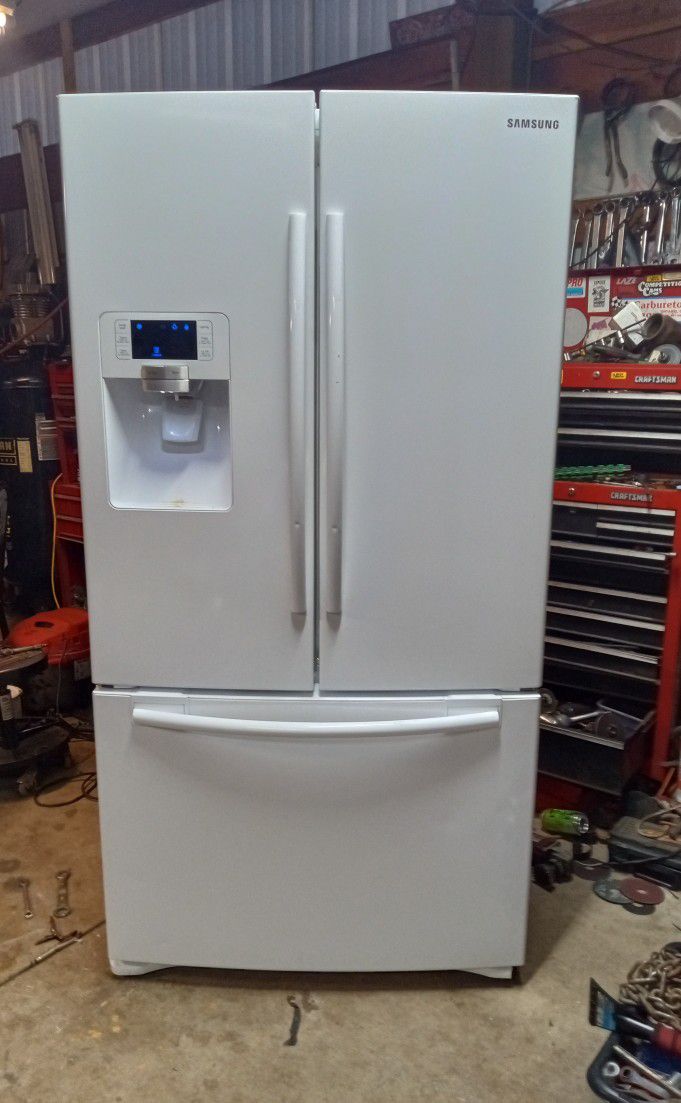 Samsung French Door Refrigerator Freezer 