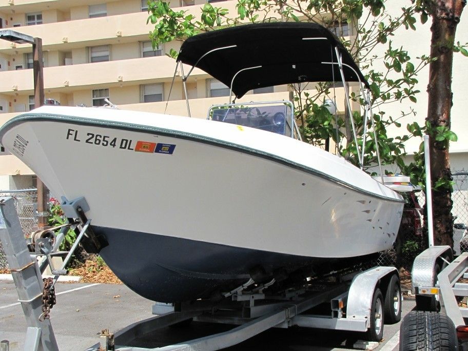 20' Aquasport 200 Center Console with Johnson 200 and Trailer
