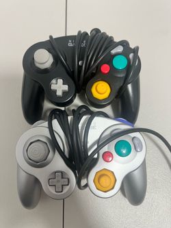 2 Nintendo OEM GameCube Controllers