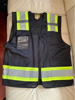 Safety Vest (Large) 🦺