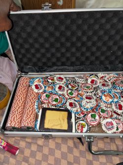 Las Vegas poker chip set