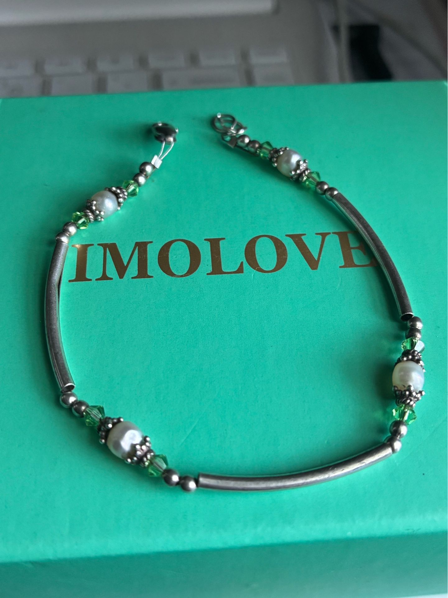 Stunning Sterling Silver Bracelet Green