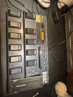 Line 6 Bass POD Live Multi-Effects Pedal