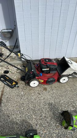 Toro Gas Push Lawn Mower with Bag