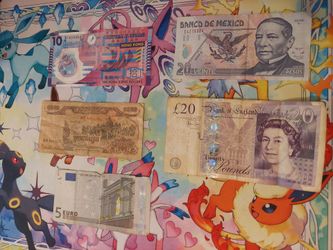 Foreign Coins & Bills Bulk Lot