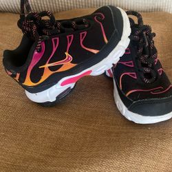 4.5 Toddler Nike Shoes 